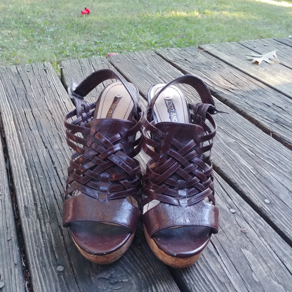 Brown wedges